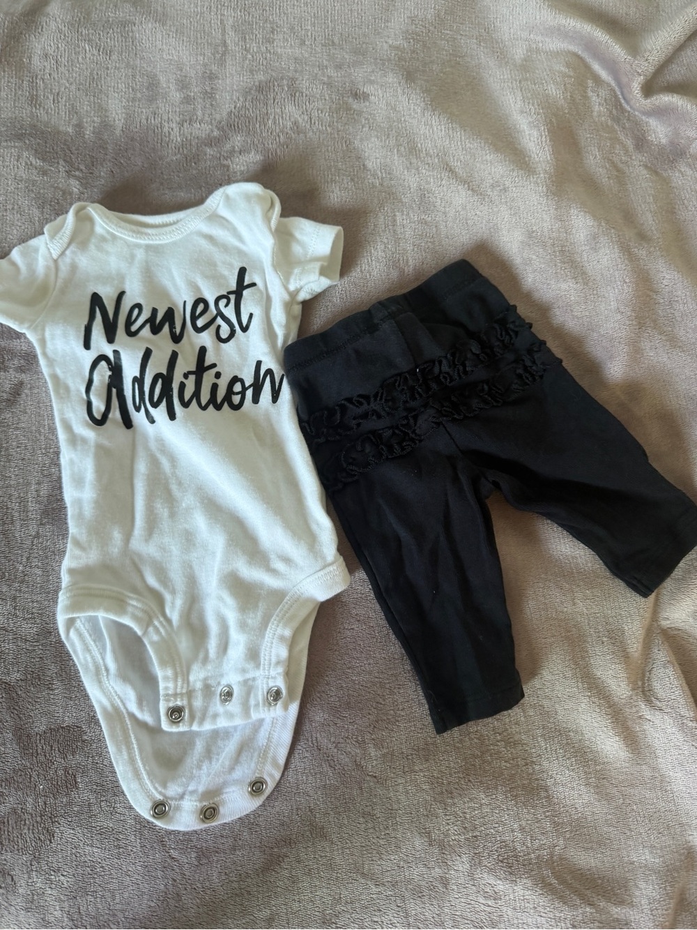 35+ pieces 100% cotton girl newborn - 3 month baby bundle!